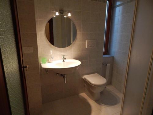 Kúpeľňa v ubytovaní Agriturismo Costamagna