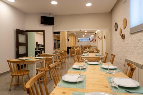 Hotel Oca Insua Costa da Morteにあるレストランまたは飲食店