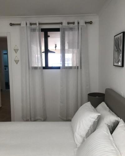 Accommodation in Sesimbra - Two Double Bedroom