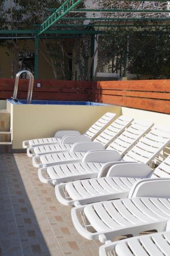 Gallery image of Studio Apartments Marija with private parking in Makarska