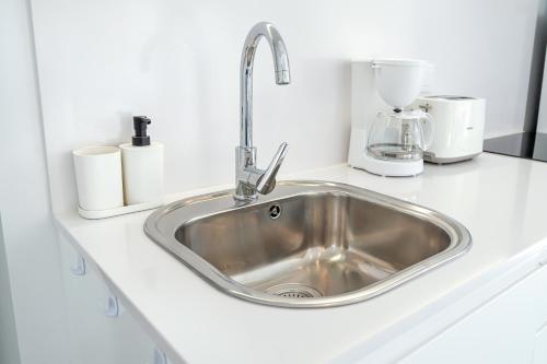 A kitchen or kitchenette at Stunning Apartment with Ocean View