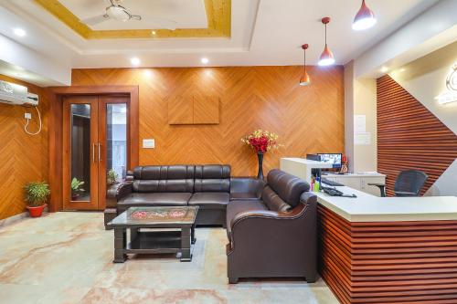 Χώρος καθιστικού στο FabHotel Grand Arya