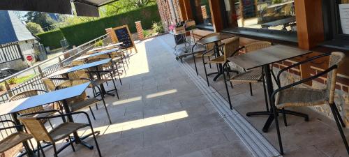 Εστιατόριο ή άλλο μέρος για φαγητό στο L'Hirondelle