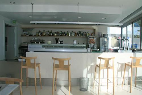 Ο χώρος του lounge ή του μπαρ στο Hotel Las Palmas