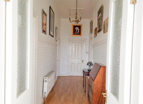 Gallery image of Bealadangan Holiday Home by Trident Holiday Homes in Béal an Daingin