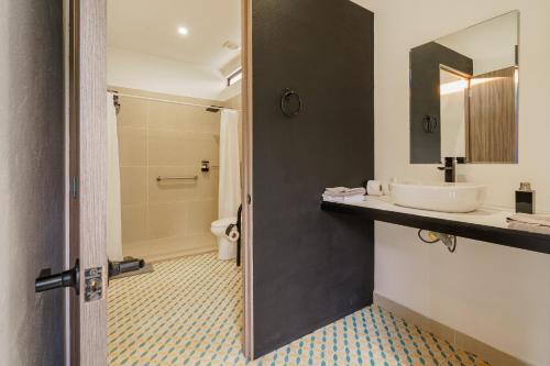 Un baño de Acaima Café Lodge
