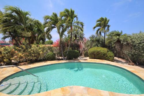A piscina localizada em Agave Gardens ou nos arredores