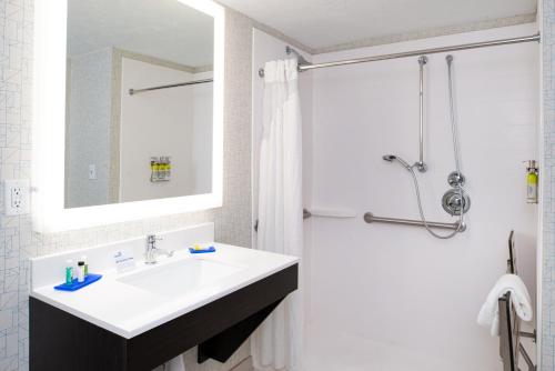 Holiday Inn Express Cincinnati West, an IHG Hotel Image