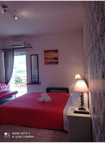 Una cama o camas en una habitación de Blu