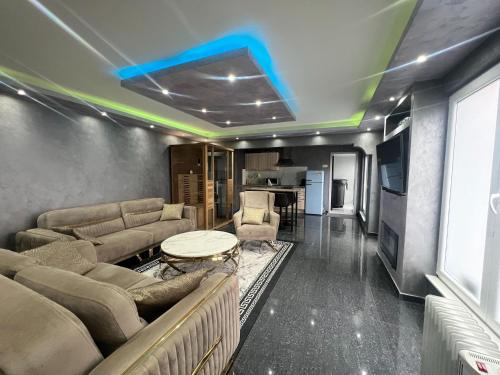 Modern Holiday Home in Verviers with Indoor Pool