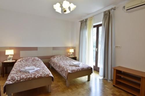 Holiday house with a parking space Valica, Umag - 20533