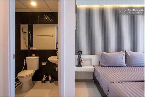 Ένα μπάνιο στο The Diamond 789 Minburi