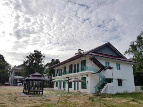 Edificio en el que se encuentra el hostal o pensión