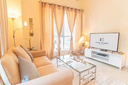 Stylish Marina View 1BR Bay Central Marina – MRNA