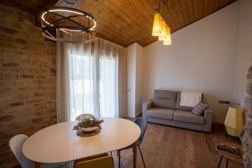 Ruang duduk di Casa Sanui. Apartaments turístics rurals