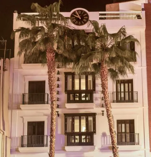 THE CLOCK HOUSE - Luxury Urban Suites photo 15