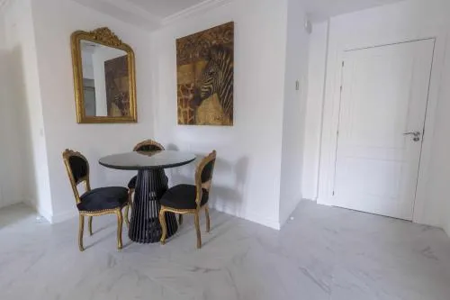 THE CLOCK HOUSE - Luxury Urban Suites photo 6