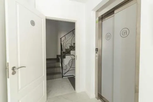 THE CLOCK HOUSE - Luxury Urban Suites photo 28