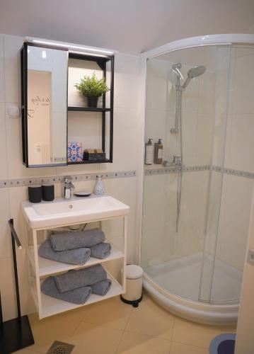 Un baño de 47 Heaven Luxury House