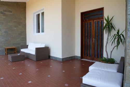 Χώρος καθιστικού στο Spacious new 2 bdr walk-out apartment