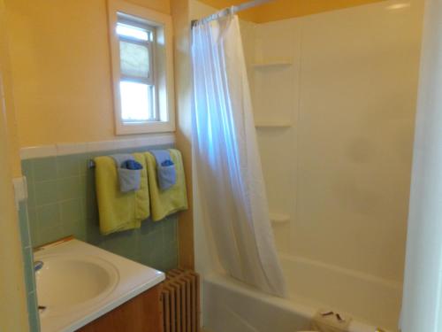 Ένα μπάνιο στο Western Motel