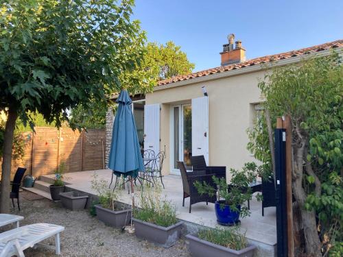 Maison Avec jardin clôturé