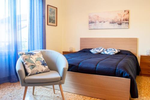 Postel nebo postele na pokoji v ubytování IN VILLA Relax a 200 metri da mare e centro