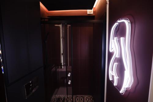 Ένα μπάνιο στο Bear's Apartment Studio Alba Iulia