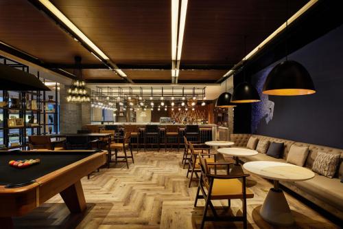 Χώρος καθιστικού στο Four Points by Sheraton Yiyang