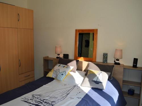 Photo de la galerie de l'établissement Maison mitoyenne près forêt, 2 chambres, terrasse, parking - FR-1-22-243, à La Tranche-sur-Mer