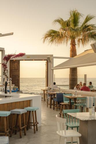 Cavo Seaside Suites