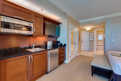 Studio with MGM Signature Amenities!