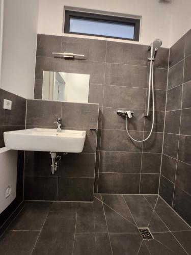Salle de bains dans l'établissement Monteurzimmer in Bielefeld - Mitte