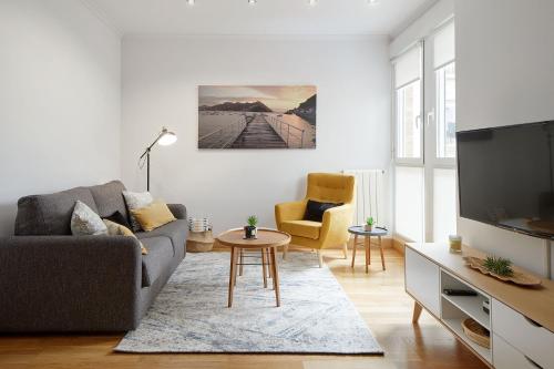 The Rentals Collection - Vaumm