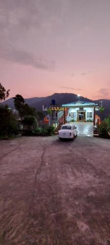 Gallery image of Vignesh holiday inn in Kotagiri
