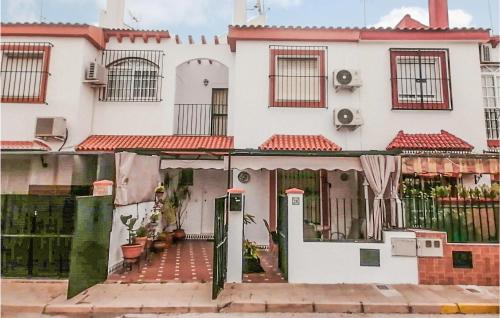Beautiful home in Mairena del Aljarafe with WiFi and 3 ...