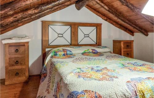 Krevet ili kreveti u jedinici u okviru objekta Stunning Home In Algatocin With House A Mountain View