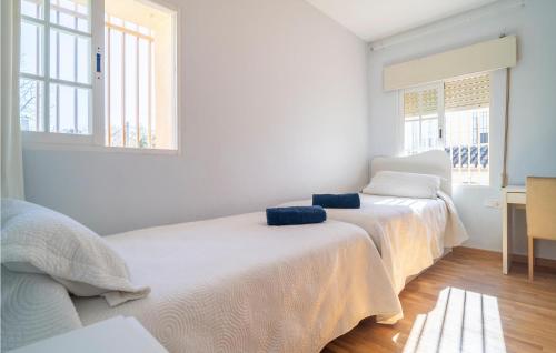 Ένα ή περισσότερα κρεβάτια σε δωμάτιο στο Stunning Home In Cájar With Wifi