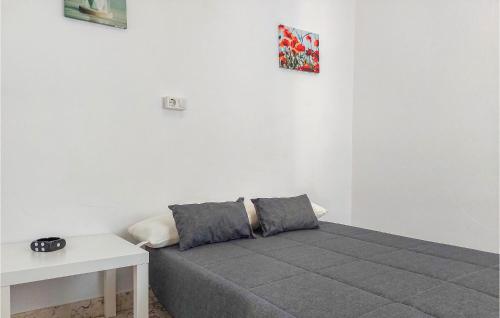 Postel nebo postele na pokoji v ubytování Beautiful Apartment In Vejer De La Frontera With Wifi