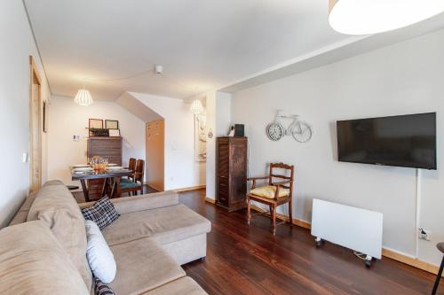 D João IV Apartment With Terrace by LovelyStay