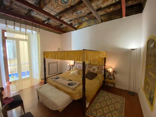 Casa Tiare, the heart of Piazza Plebiscito