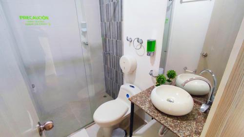 Un baño de Hotel Berdez