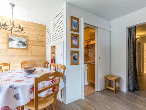 Appartement intime et confortable avec balcon sud à Val-d'Isère