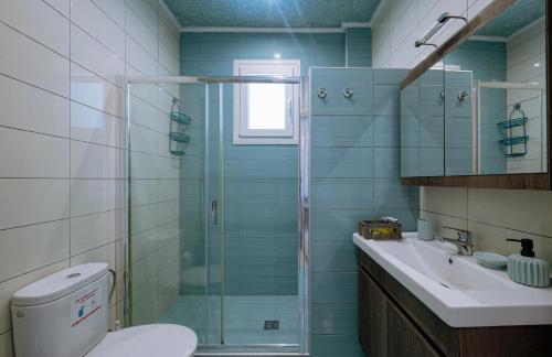 Ένα μπάνιο στο Helianthos Villa - Apartment No3