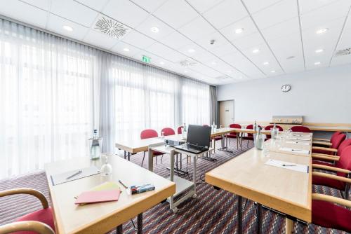 Holiday Inn Express Berlin City Centre by IHG photo 41