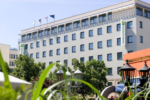 Holiday Inn Express Berlin City Centre by IHG photo 44
