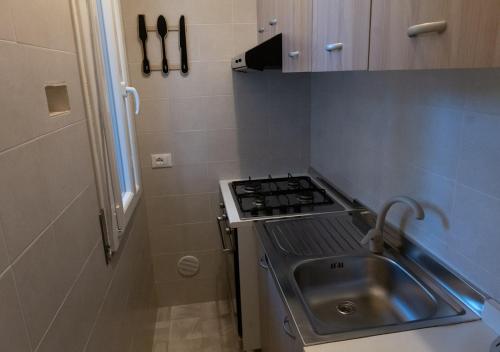 A kitchen or kitchenette at Villa Marisole