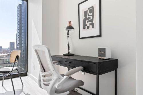 Foto Chicagos asuva majutusasutuse S Loop 1BR w pool gym spa nr Grant Park CHI-744 galeriist
