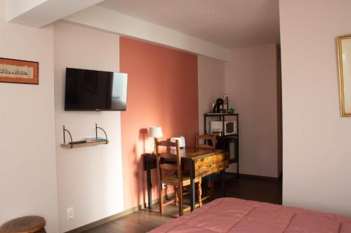 Et tv og/eller underholdning på Du coté de chez Swann 1