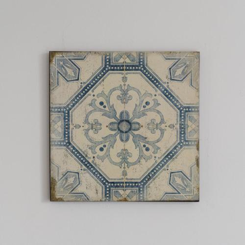 a painting of a ceiling with a flower on it at Domus Karalis in Cagliari